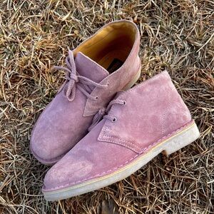 CLEAN Clarks size 2 Kids Desert Original Pink Suede Boots